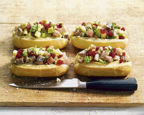 Broodje haringsalade