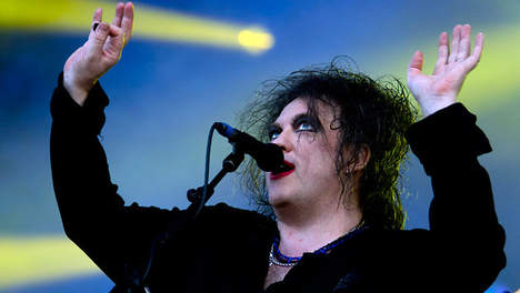 The Cure trakteert fans op lange lijst hits