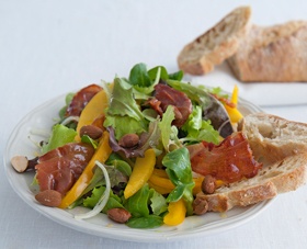 Salade met serranoham