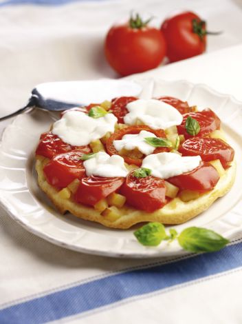 Hartige tarte tatin met tomaten en mozzarella