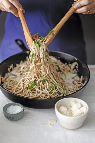 Linguine met shi-take en bacon