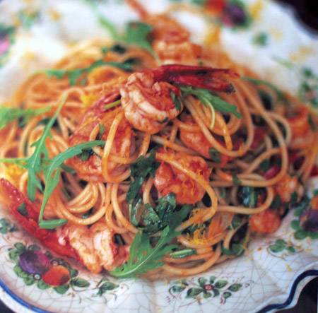 Pasta met Gamba’s, knoflook, tomaat en rucola