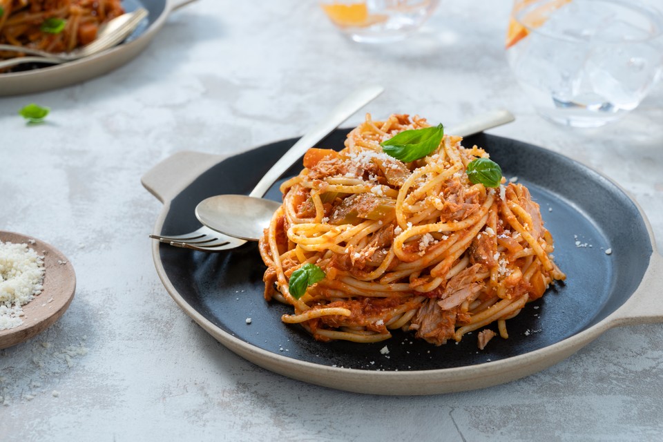 SPAGHETTI BOLOGNESE MET TONIJN